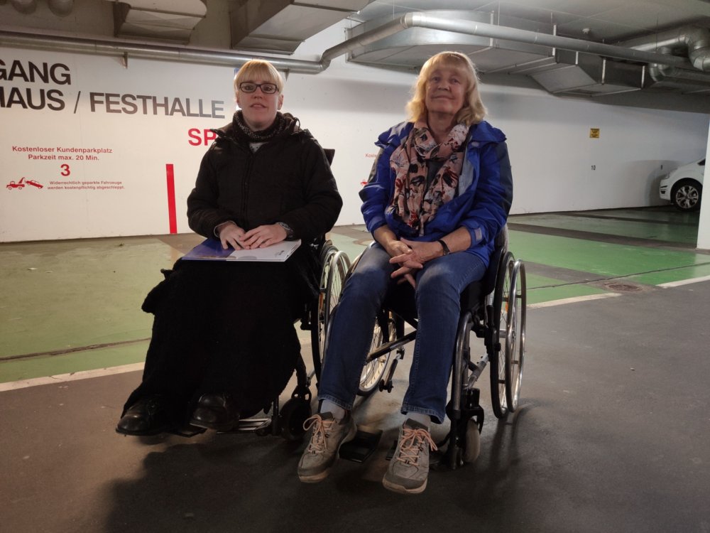 ../previews/003-Feuerwehruebung_20191009_192126_ji.jpg.medium.jpeg