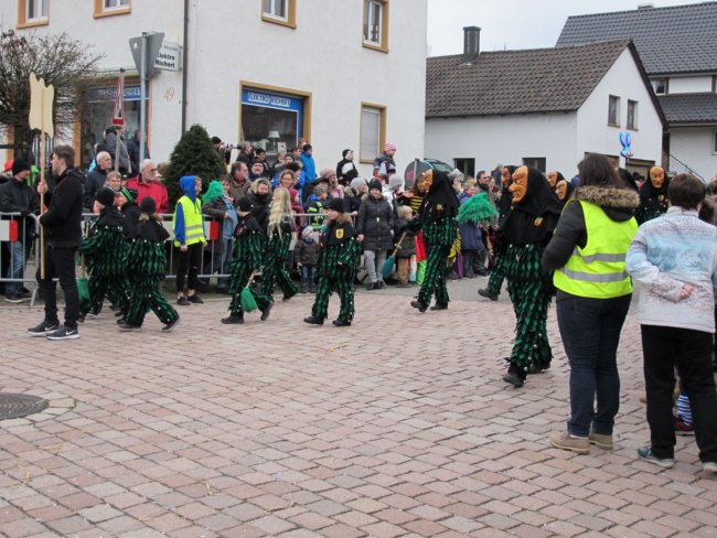 ../previews/061-Gufi-Fastnachtsumzug-2018-072_ji.jpg.medium.jpeg